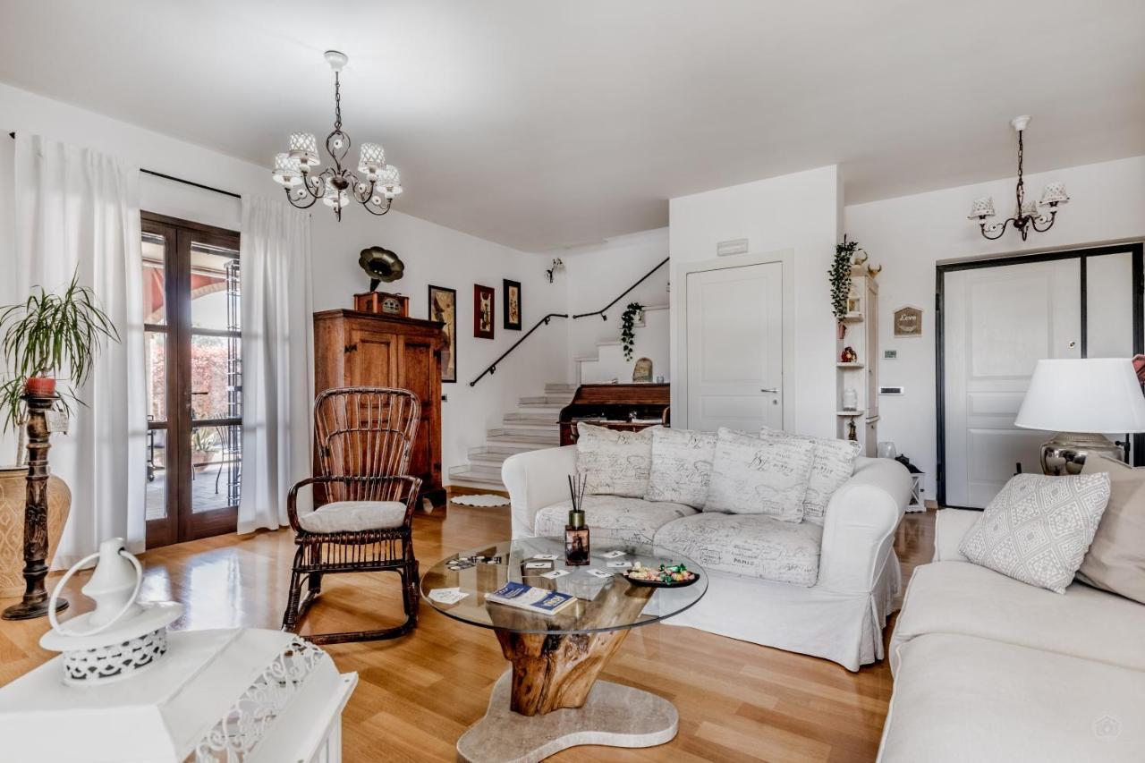 B&B A Casa Di Giulia Guidonia Esterno foto
