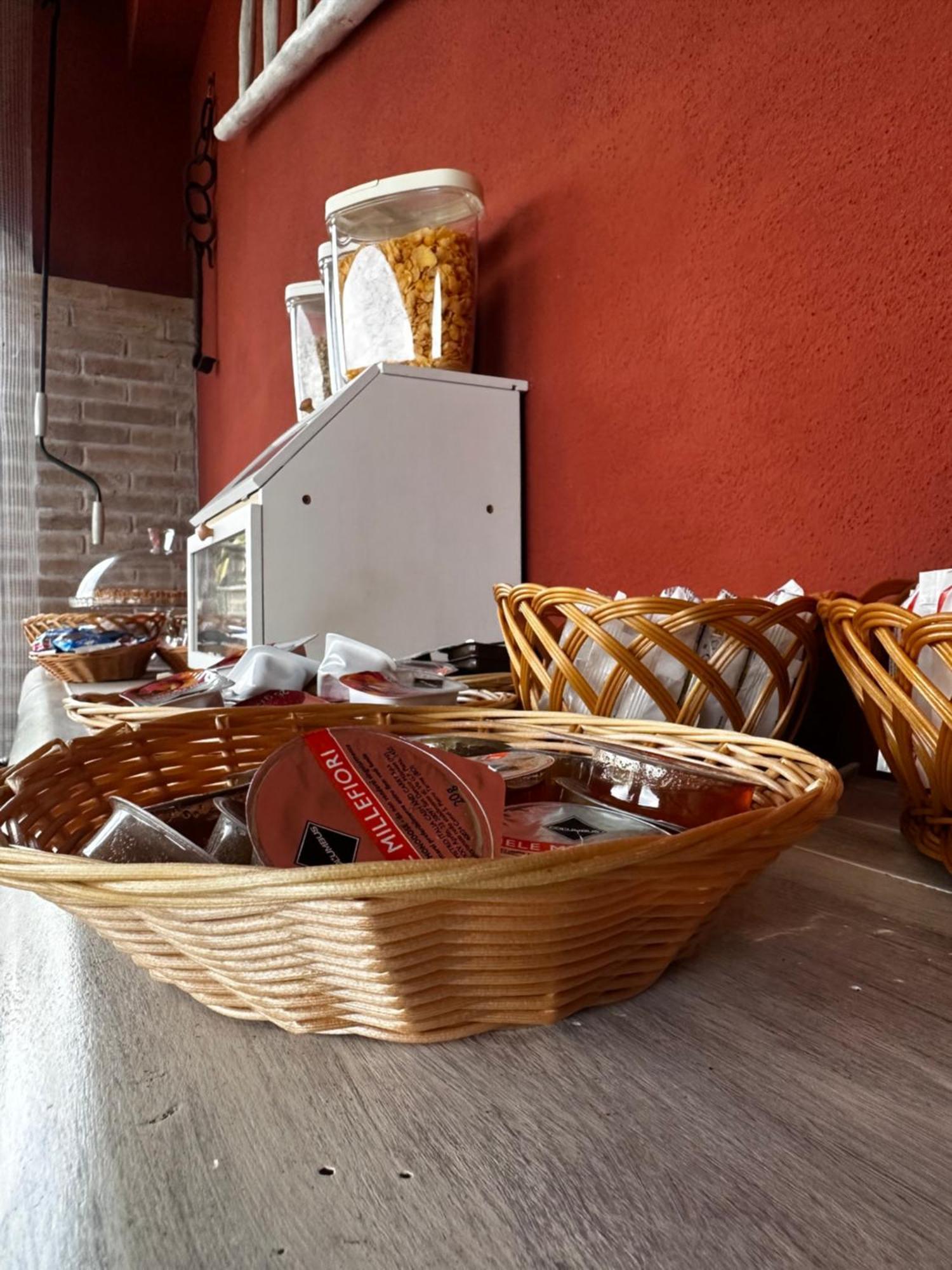 B&B A Casa Di Giulia Guidonia Esterno foto